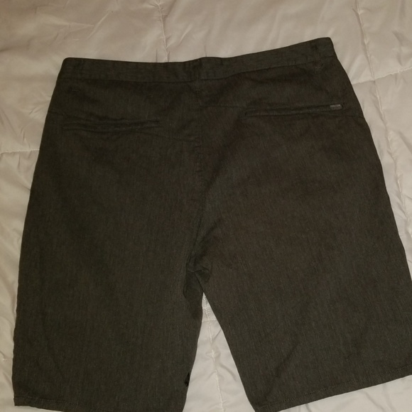 Volcom shake shorts size 36 men's - Picture 3 of 5